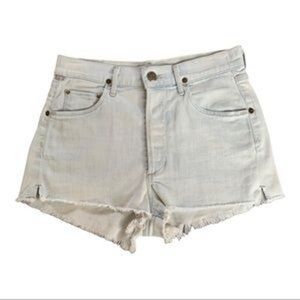 Women’s Levi blue capris jeans shorts 113